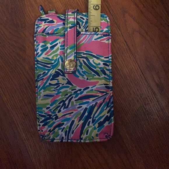 Lilly Pulitzer phone wallet Crossbody chain - Picture 11 of 11